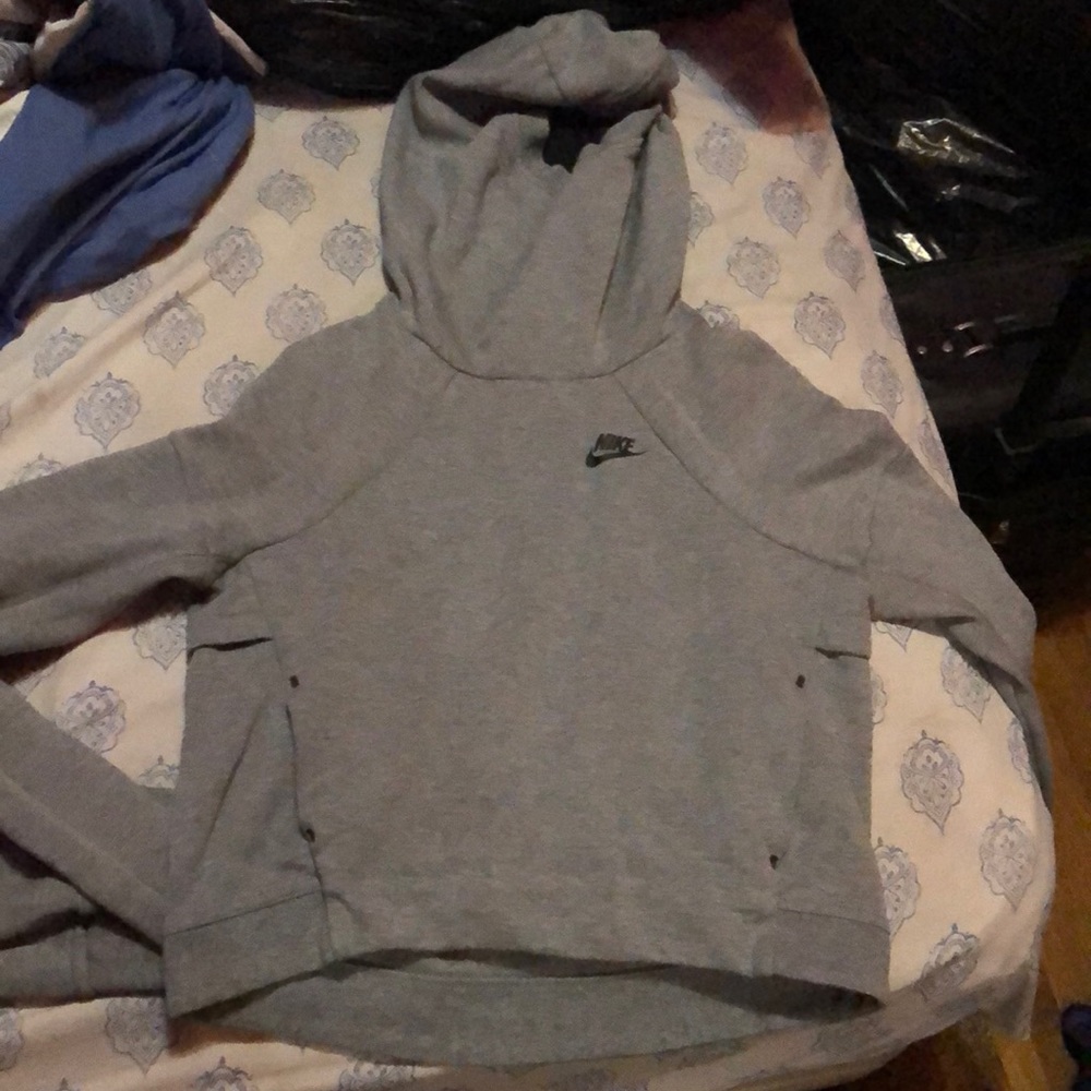 Nike tech boys size m